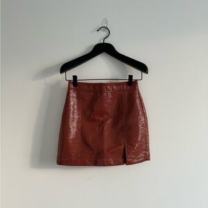 Aritzia - Wilfred - Patent Leather Mini Skirt